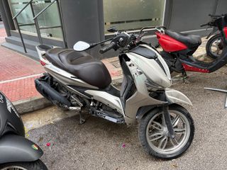 Piaggio Beverly 300 2025 Piaggio beverly300 2025-thumb-4