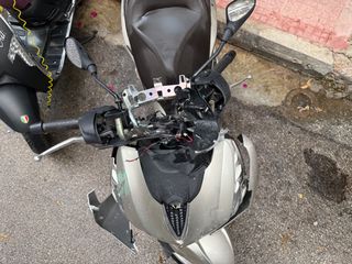 Piaggio Beverly 300 2025 Piaggio beverly300 2025-thumb-5