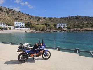KTM 990 Adventure 2011 dakar edition-thumb-4