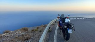 KTM 990 Adventure 2011 dakar edition-thumb-5