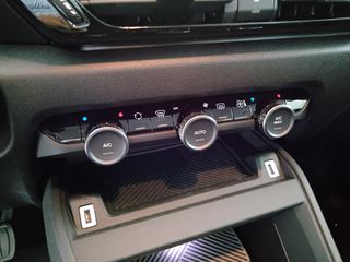 Citroen C4 2026 Hybrid 145hp PLUS TECH PACK-thumb-19