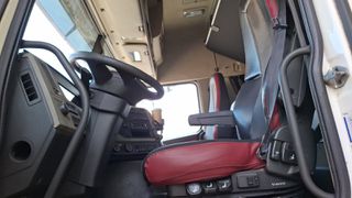 Volvo 2016 FM 420-thumb-34