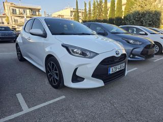 Toyota Yaris 2022-thumb-17