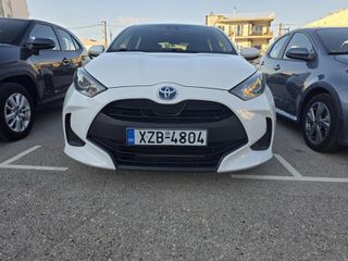 Toyota Yaris 2022-thumb-1