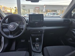 Toyota Yaris 2022-thumb-10