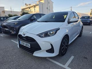 Toyota Yaris 2022-thumb-2