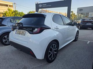Toyota Yaris 2022-thumb-5
