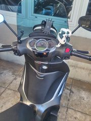 Piaggio Beverly 350 2019 ABS/ASR-thumb-7