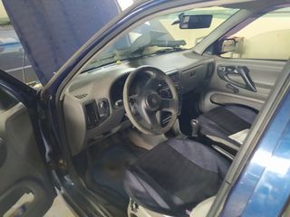 Volkswagen Polo 1999-thumb-3