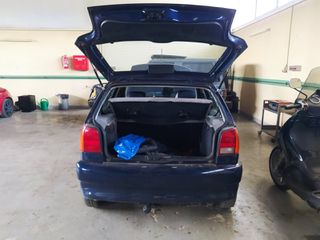 Volkswagen Polo 1999-thumb-6