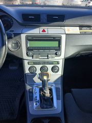 Volkswagen Passat 2009-thumb-7