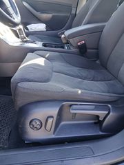 Volkswagen Passat 2009-thumb-10
