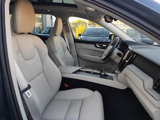 Volvo XC 60 2024 T6 350HP PHEV PLUS BRIGHT AUTO AWD 5D-thumb-30