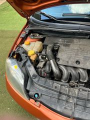 Mazda 2 2004-thumb-50