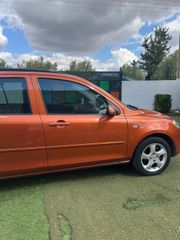 Mazda 2 2004-thumb-12
