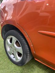 Mazda 2 2004-thumb-14