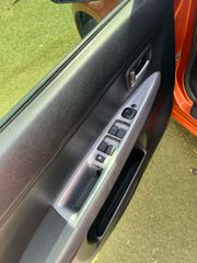 Mazda 2 2004-thumb-27