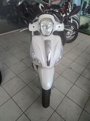 Piaggio Medley 150 2018-thumb-1