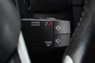Renault Clio 2016 1500cc Duel Clima Camera-thumb-8