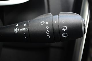 Renault Clio 2016 1500cc Duel Clima Camera-thumb-9