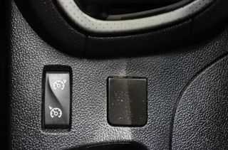 Renault Clio 2016 1500cc Duel Clima Camera-thumb-17