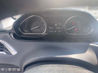 Peugeot 2008 2015 1.6 BLUEHDI 120 ALLURE-thumb-17