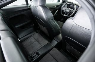 Audi TT 2015-thumb-11