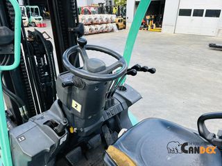 CAT 2010 GP30N-thumb-3