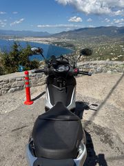 Piaggio Beverly 300i 2011 Piaggio Beverly 300 ie-thumb-3