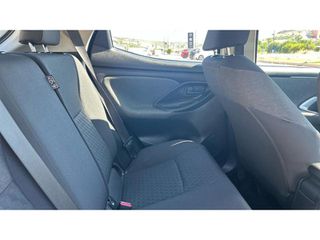 Toyota Yaris 2023 active plus-thumb-11