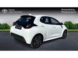 Toyota Yaris 2023 active plus-thumb-6