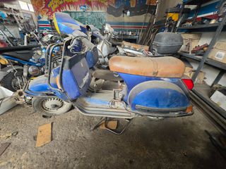 Vespa 125 1983-thumb-2