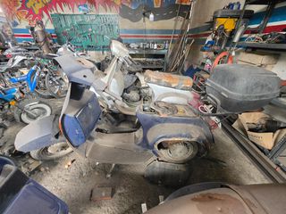 Vespa 125 1983-thumb-5
