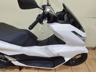 Honda PCX 125 2026 DX-thumb-4