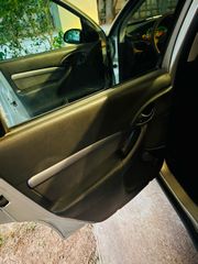 Ford Focus 2001-thumb-5