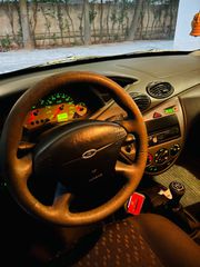 Ford Focus 2001-thumb-8