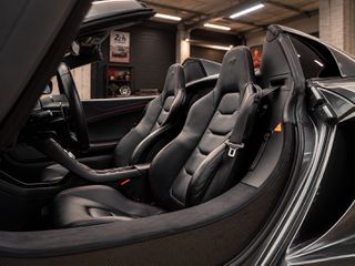 McLaren MP4-12C 2014 Spider (624 PS)  Collector’s Condition-thumb-15