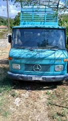 Ανατροπή Mercedes-Benz 1982 307
