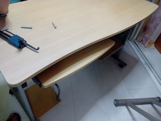 Γραφείο υπολογιστή praktiker-thumb-2
