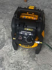 Dewalt Xr Flexvolt Brushless Solo Κομπρεσέρ Αέρος με Αεροφυλάκιο 10lt