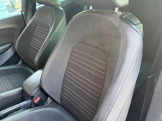 Volkswagen Scirocco 2011-thumb-5