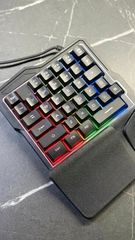 Gaming keypad Μονόχειρο RGB Με Στήριγμα Καρπού