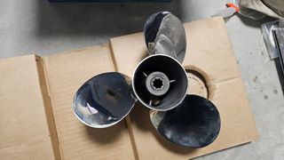 Προπέλα INOX 9¼ × 10‑J Yamaha