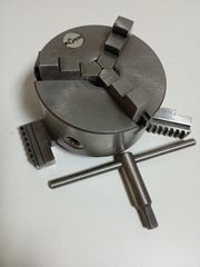 Τσοκ τόρνου της γερμανικής εταιρείας ROHM 110mm με τρεις σιαγόνες