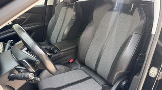 Peugeot 3008 2017 1,2 PURETECH ALLURE-thumb-9