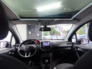 Peugeot 208 2016 STYLE 1.2cc 82ps PANORAMA-thumb-10