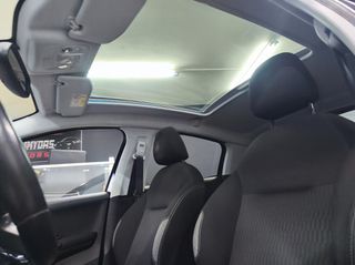 Peugeot 208 2016 STYLE 1.2cc 82ps PANORAMA-thumb-13