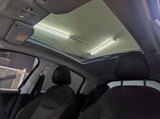 Peugeot 208 2016 STYLE 1.2cc 82ps PANORAMA-thumb-14