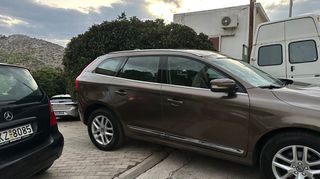 Volvo XC 60 2017-thumb-6