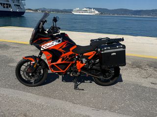 KTM 1290 Super Adventure 2021-thumb-1